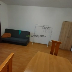 Pokój dla studentki 18,7 m^2 z balkonem  od zaraz, na czas nieokreślony