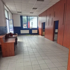 Atrakcyjny Lokal Usługowo-Handlowy z Częścią Biurową i Magazynową
