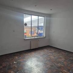 Atrakcyjny Lokal Usługowo-Handlowy z Częścią Biurową i Magazynową