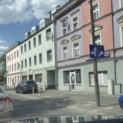 Dobra lokalizacja Duże witryny