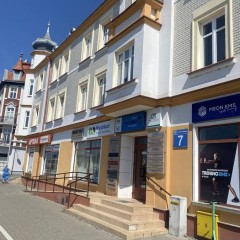 Atrakcyjny lokal biurowy 107 m kw. trzecie piętro parking w Opolu