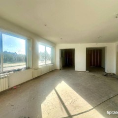 Lokal Strawczyn 120m2