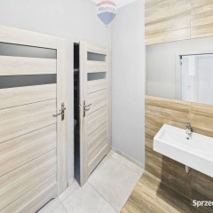 Biuro 41,6 m² z windą i parkingiem – Rybnik