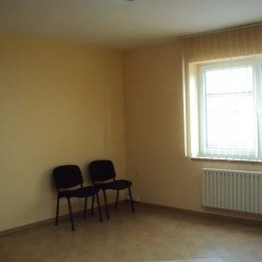 Wynajmę lokal/lokale usługowe w centrum Wołomina