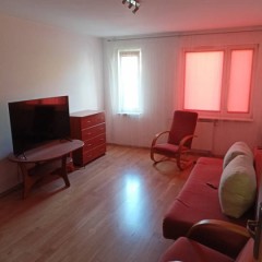 Mieszkanie 2-pok + kuchnia, balkon, piwnica, Krzyki, os Gaj