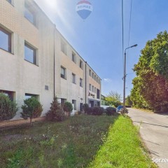 Biuro 70,7 m² z windą i parkingiem – Rybnik