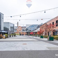 Lokal z charakterem - cegła i duże witryny