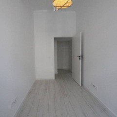 Lokal (72met) okolice Parku Tołpy BALKON/PARKING (Wrocław)