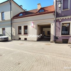 Wynajmę lokal przy ul Bazyliańskiej 18
