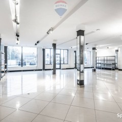 ZNAKOMICIE POŁOŻONY LOKAL UŻYTKOWY W SUCYM LESIE