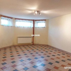 Bibice lokal użytkowy+ 2 miejsca parkingowe