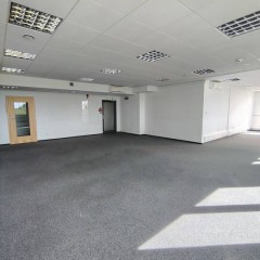 Do wynajęcia biuro 134 m² w Aquarius, Połczyńska 31A – bez prowizji