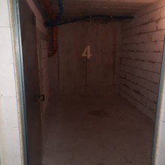 Miejsce postojowe w garażu + komórka 12m2