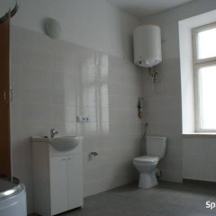 Bezczynszowe Kamienica 41m 2pokoje łazienka