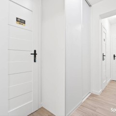 Nowoczesny pokój z łazienką w  centrum obok uczelni.