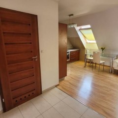 2pok, 42met, Okolice Parku Pilczyckiego BALKON/PIWNICA (Wrocław)
