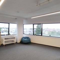 Bezpośrednio lokal 70 m2 lub 2 x 70 m2 na biuro, pracownię, usługi z parki…