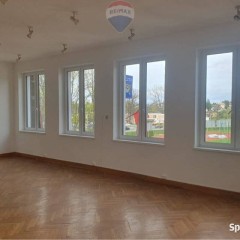 Lokal usługowo–użytkowy w centrum Bestwiny
