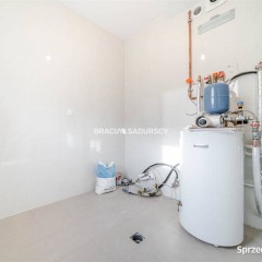 Lokal 144m2 Skała