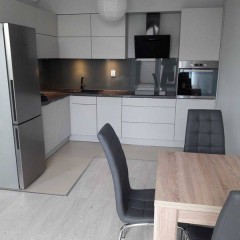 2pok, 44met, Okolice Kosmonautów BALKON/WINDA (Wrocław)