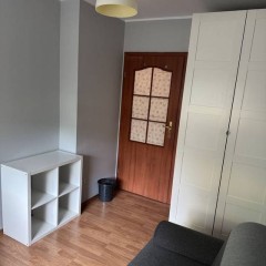 3pok, 60met, Okolice Alpejskiej BALKON/PIWNICA/2009 (Wrocław)
