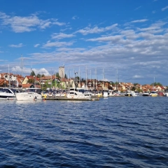 Domek Mikołajki z linią brzegową