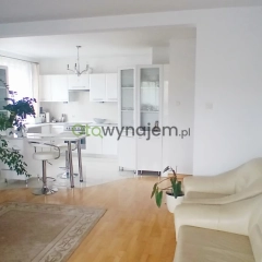 Radom, mieszkanie 4-pokojowe, 87,20 m², II piętro, duży balkon (14m2), piwnica 8m2, na strzeżonym os. Łucznik, Gołębiów II. 