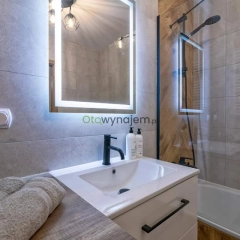 3pokojowe mieszkanie Gdansk-Chelm, 10min do centrum, nowoczesne z balkonem 55m2