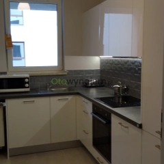 Nowoczesna kawalerka 32 m² z osobną kuchnią, balkonem i garażem – Warszawa, Osiedle Wilno