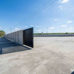 Wynajem placu utwardzonego w Turkowie - idealne mi