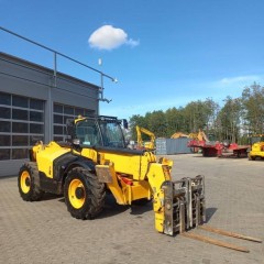 Wynajem ładowarki teleskopowej JCB 540-140