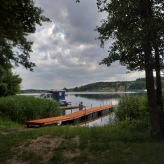 Domek nad samym jeziorem