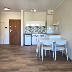 Gabinet nad rzeką. Klientów przyjmujesz w ciszy. Po pracy, bulwarem nad Brdą, w dziesięć minut do Starego Rynku, Wyspy Młyńskiej i Opery. 